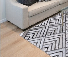 Load image into Gallery viewer, GREY PATCHWORK COW HIDE RUG